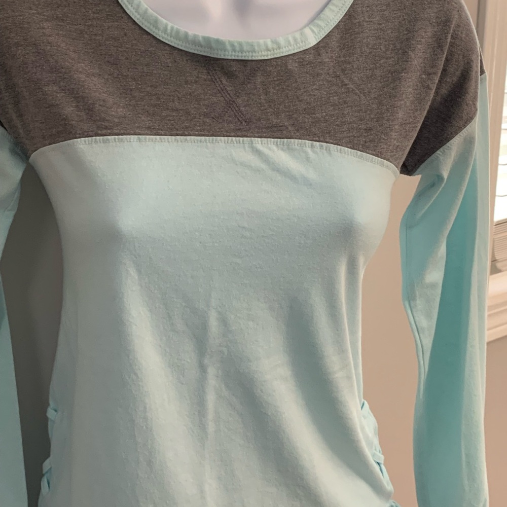 So Perfect Active Tee - Picture 2 of 16